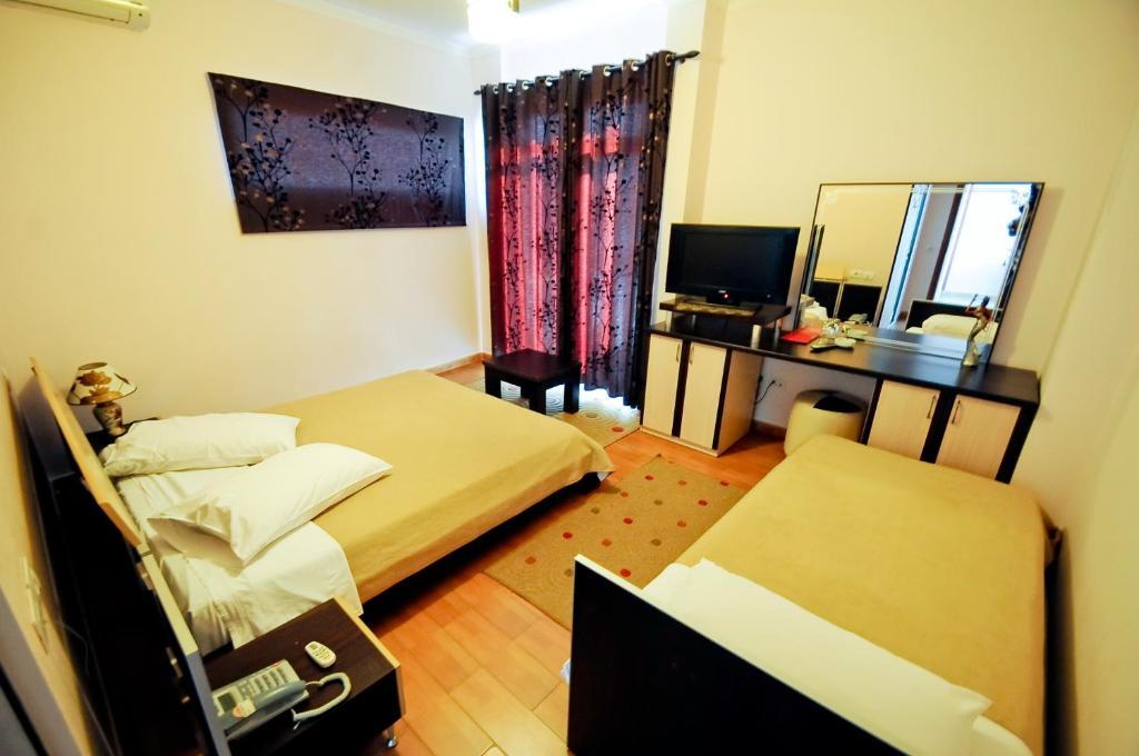 Hotel Lubjana Тирана Номер фото